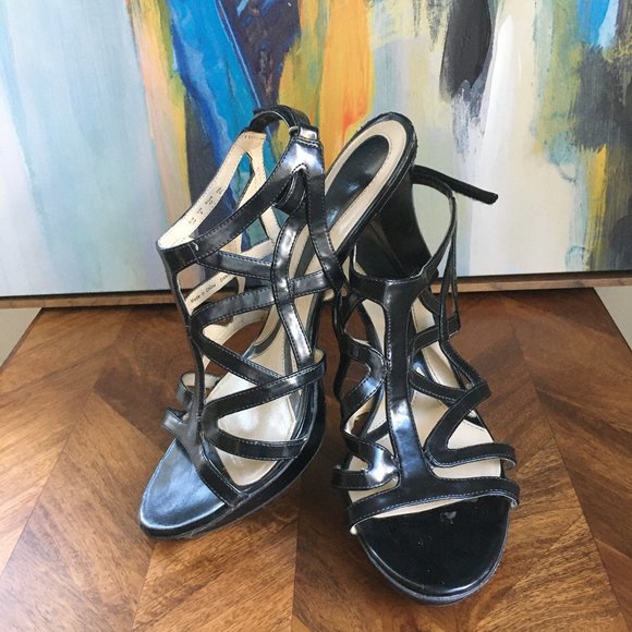 Naturalizer Danya Strappy Black Heels - 10W - Picture 1 of 8